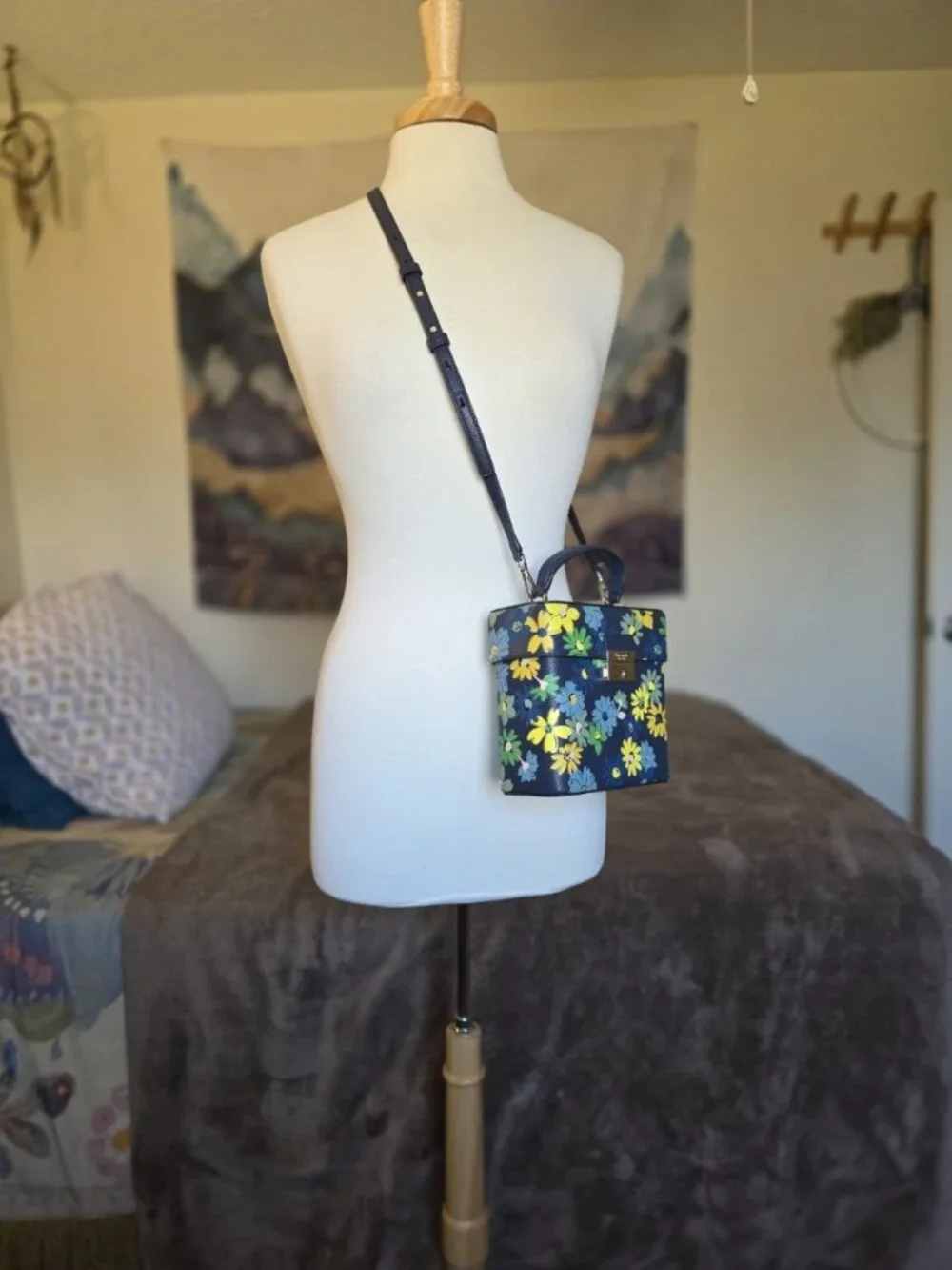 Kate Spade Voyage Floral Medley Small Leather Crossbody Bag Top Handle Navy